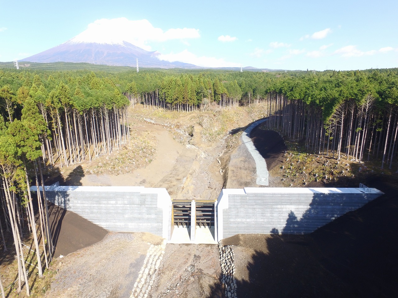 令和4年度富士山凡夫第4砂防堰堤工事